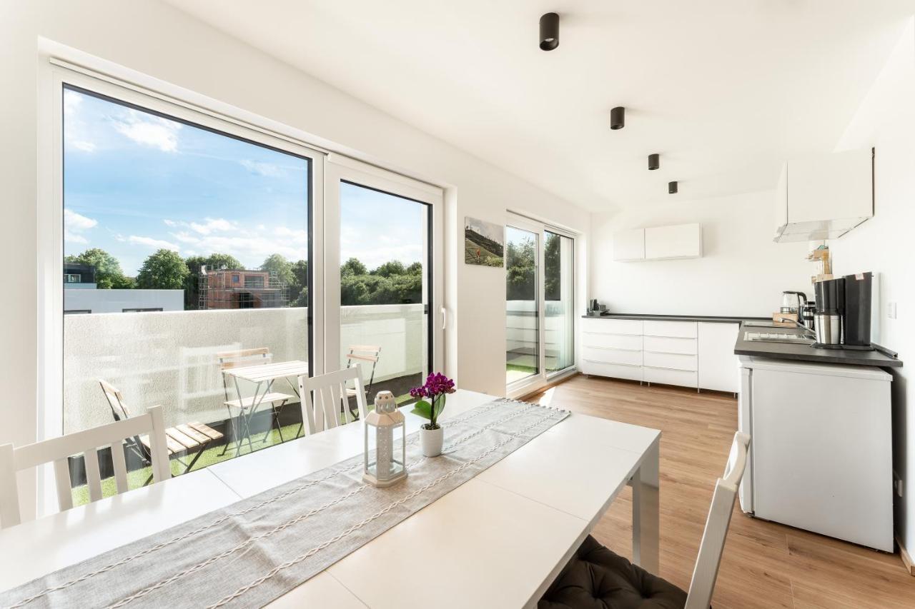 Gemuetliches Und Lichtdurchflutetes Penthouse Mit Sternenhimmelblick, Boxspringbett Und Terrasse - Gute Anbindung An Die Innenstadt Kassel Esterno foto