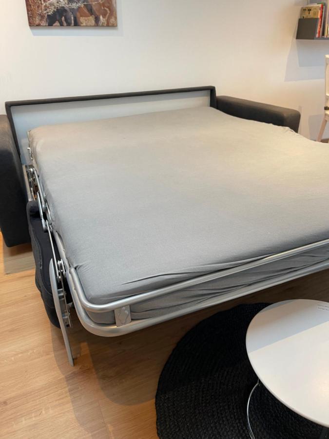 Gemuetliches Und Lichtdurchflutetes Penthouse Mit Sternenhimmelblick, Boxspringbett Und Terrasse - Gute Anbindung An Die Innenstadt Kassel Esterno foto